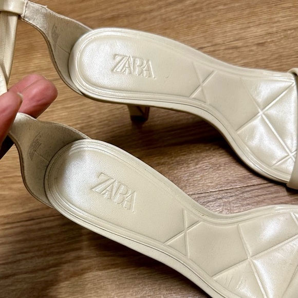 ZARA Beige Sandals - Picture 5 of 11